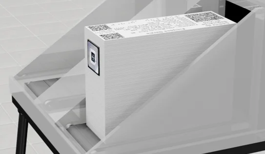 Detalhe do bloco de cédulas lacradas pela máquina apuradora